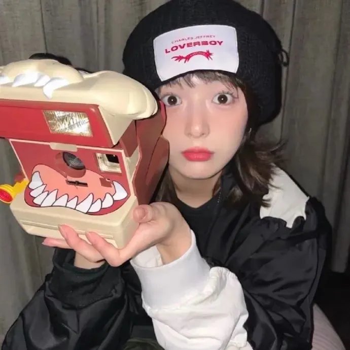 龙虎大贼少双手